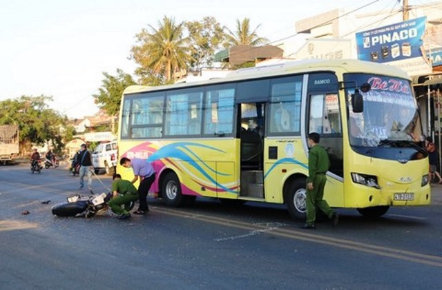 Tai nạn giao thông mới nhất hôm nay 6/3: Xe máy va chạm xe tải, nam tài xế tử vong tại chỗ - Ảnh 2