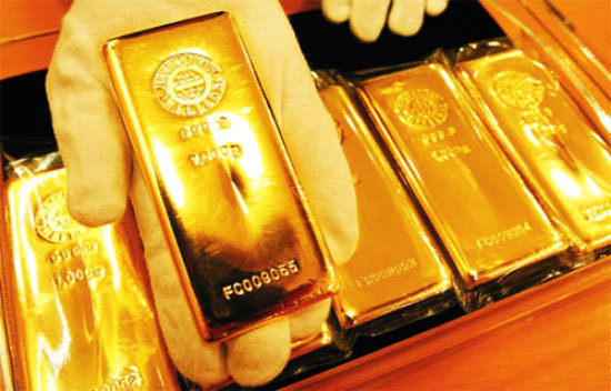 Vì sao vàng nội vẫn đắt hơn vàng ngoại 4,6 triệu đồng/lượng? - Ảnh 1