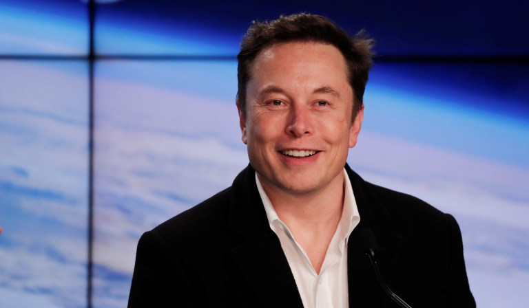 Elon Musk trở thành tỷ phú giàu nhất thế giới - Ảnh 1