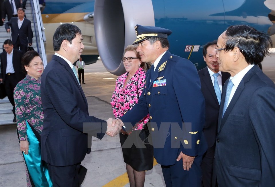 Chủ tịch nước xuống sân bay quân sự ở thủ đô Lima - Ảnh 4