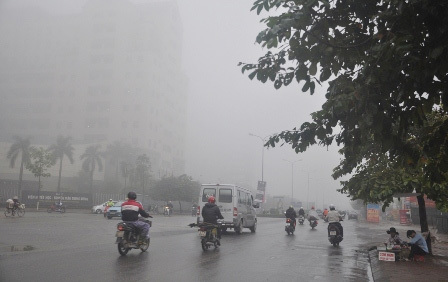 Thời tiết hôm nay 1/2: Hà Nội có mưa nhỏ và sương mù, trời rét - Ảnh 1