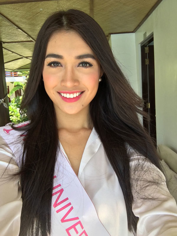 Người đẹp Việt hở bạo trước thí sinh Miss Universe - Ảnh 1