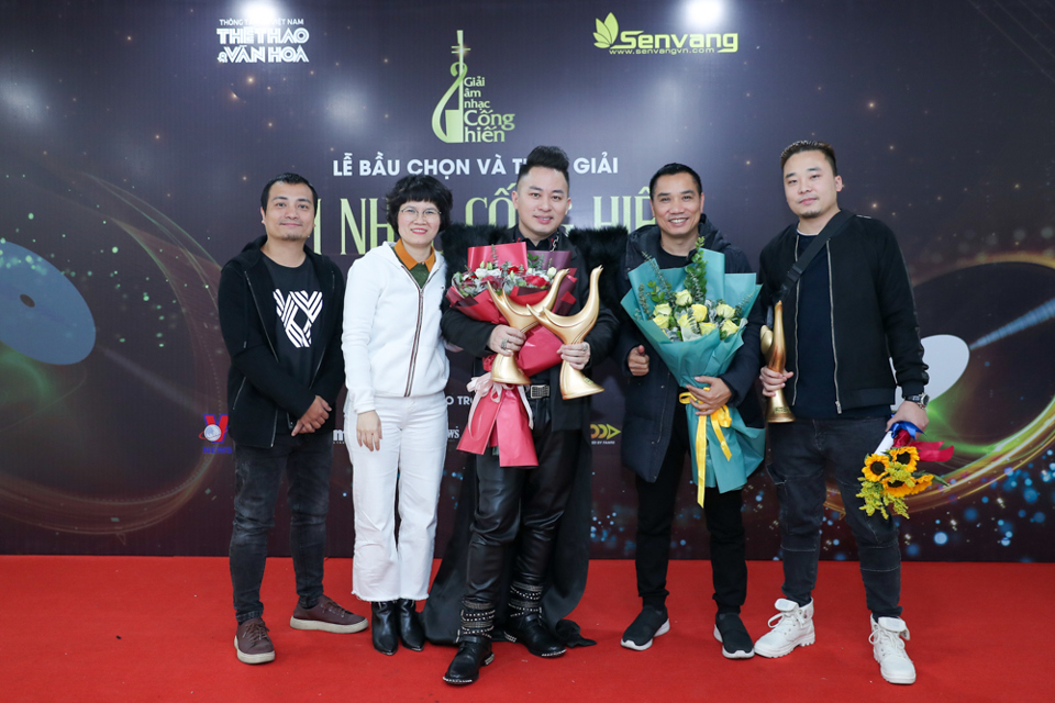 Tùng Dương giành chiến thắng 3 hạng mục giải Âm nhạc Cống hiến 2021 - Ảnh 3