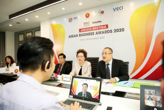 Hội đồng giám khảo ABA 2020 công tâm lựa chọn những doanh nghiệp xuất sắc nhất - Ảnh 3