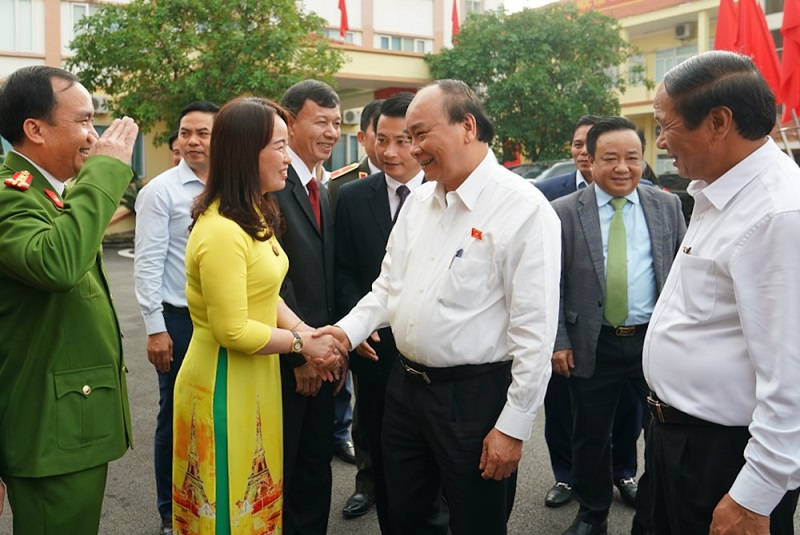 Thủ tướng Chính phủ Nguyễn Xuân Phúc tiếp xúc cử tri tại huyện An Lão (Hải Phòng) - Ảnh 1