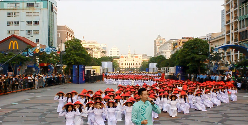 3.000 người tham gia đồng diễn áo dài trên phố Nguyễn Huệ - Ảnh 5