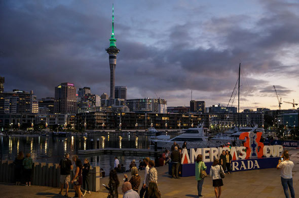 Ảnh pháo hoa rực sáng bầu trời New Zealand chào mừng 2021 - Ảnh 2