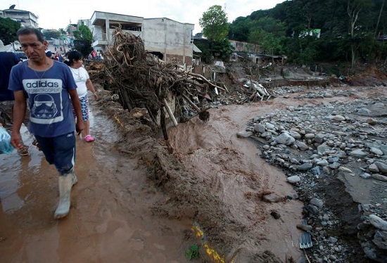 Chùm ảnh vụ lở đất kinh hoàng ở Colombia khiến 254 người thiệt mạng - Ảnh 3