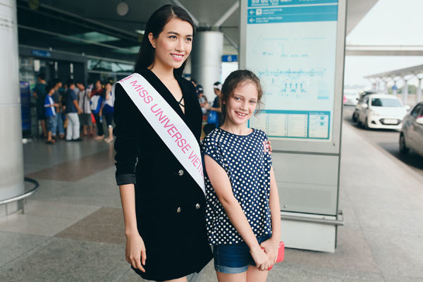Chưa thi Miss Universe, Lệ Hằng đã được CNN mời, báo chí săn đón - Ảnh 11