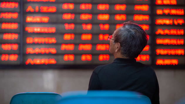 Trung Quốc cảnh báo nguy cơ bong bóng tài sản, chứng khoán châu Á quay đầu giảm mạnh - Ảnh 1