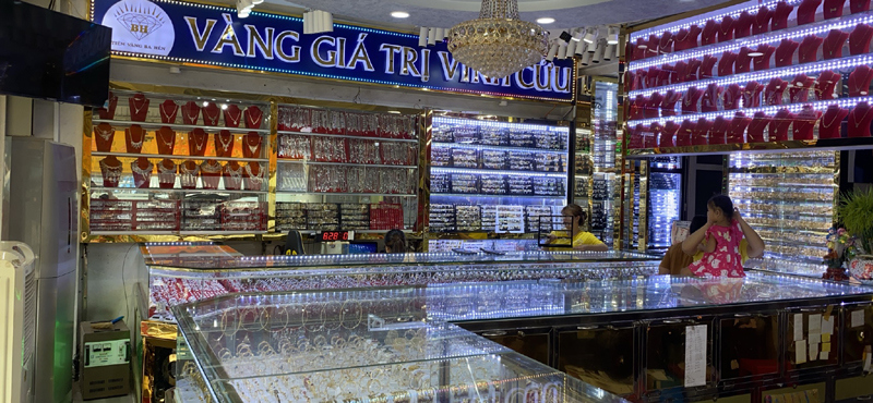 Tiệm vàng Ba Hên: Thành công hơn 40 năm nhờ kinh doanh bằng cái tâm - Ảnh 3