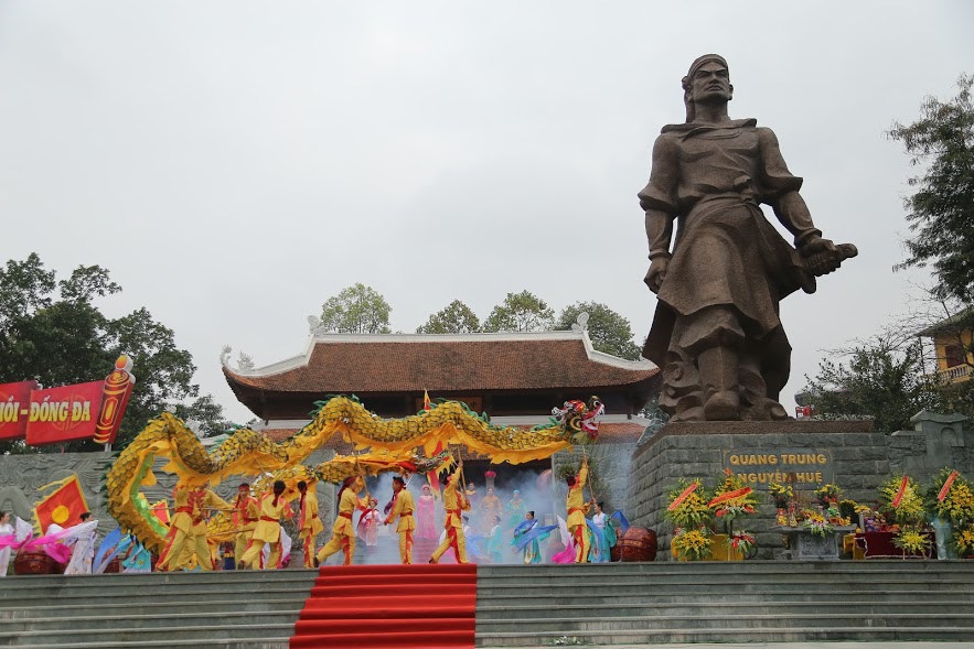 Thủ tướng dự lễ kỷ niệm 228 năm chiến thắng Ngọc Hồi - Đống Đa - Ảnh 9