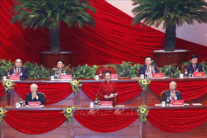 Bế mạc Đại hội lần thứ XIII của Đảng: Ra mắt BCH Trung ương Đảng khóa mới, thông qua các mục tiêu phát triển của đất nước - Ảnh 2