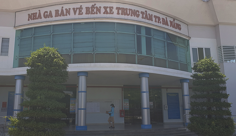 Phòng dịch Covid-19, Đà Nẵng tạm dừng một số tuyến xe liên tỉnh - Ảnh 1