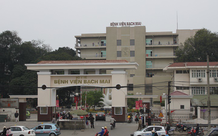 Bệnh viện Bạch Mai: Giá dịch vụ giường bệnh cao nhất 3,3 triệu/ngày - Ảnh 1