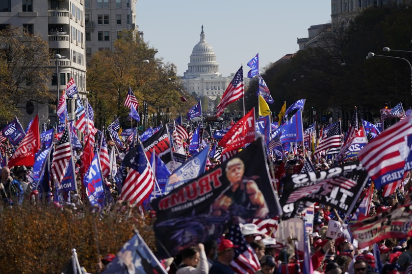 Hàng nghìn người tập trung tại Thủ đô Washington ủng hộ ông Trump - Ảnh 2