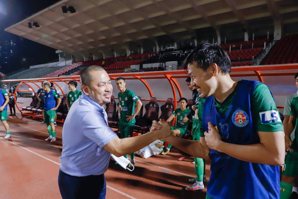 Ông chủ Việt và giấc mơ sở hữu CLB bóng đá nước ngoài - Ảnh 1