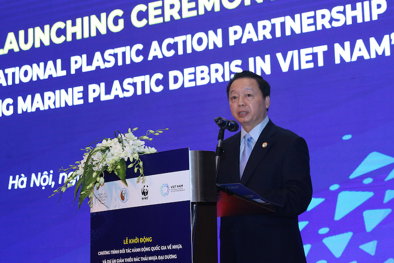 Phó Thủ tướng Chính phủ Trịnh Đình Dũng:  Đã đến lúc cần hành động quyết liệt về sản xuất và tiêu dùng sản phẩm nhựa - Ảnh 3