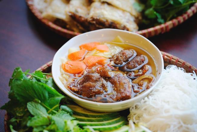 Khôi phục ẩm thực truyền thống, hút khách đến Việt Nam - Ảnh 2
