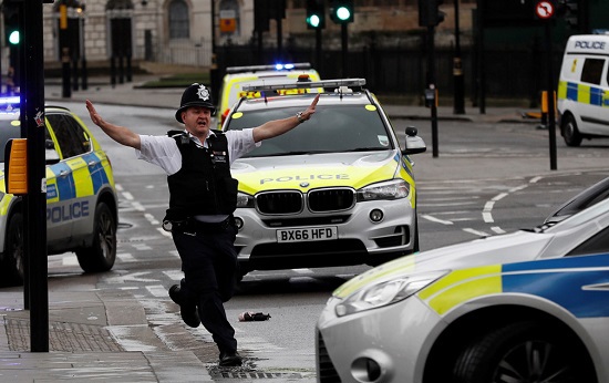 Vụ khủng bố ở London: 45 người thương vong - Ảnh 1