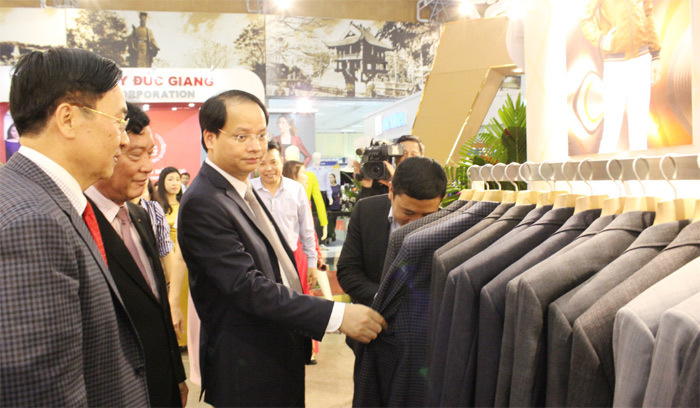 150 doanh nghiệp tham gia Hội chợ thời trang Việt Nam - Ảnh 2