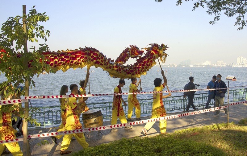 [Hà Nội trong tôi] Bơi chải thuyền rồng trên Hồ Tây - Ảnh 3