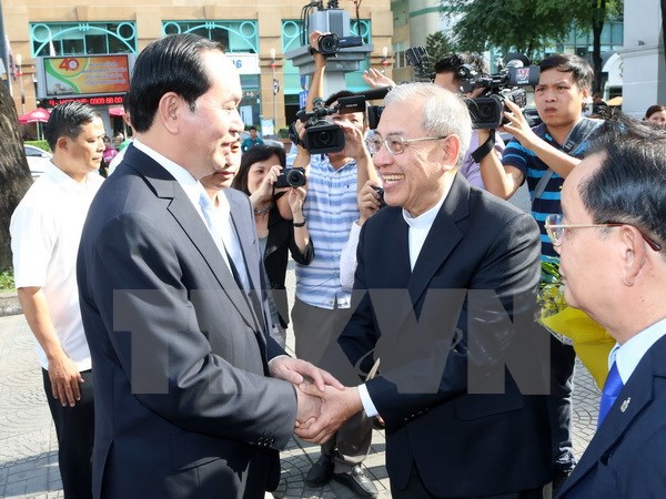 Chủ tịch nước thăm Giáo xứ Chính tòa, Tổng Giáo phận TP Hồ Chí Minh - Ảnh 1