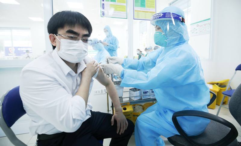 Triển khai tiêm vaccine ngừa Covid-19 tại Việt Nam: Góp phần chặn dịch Covid-19 - Ảnh 1