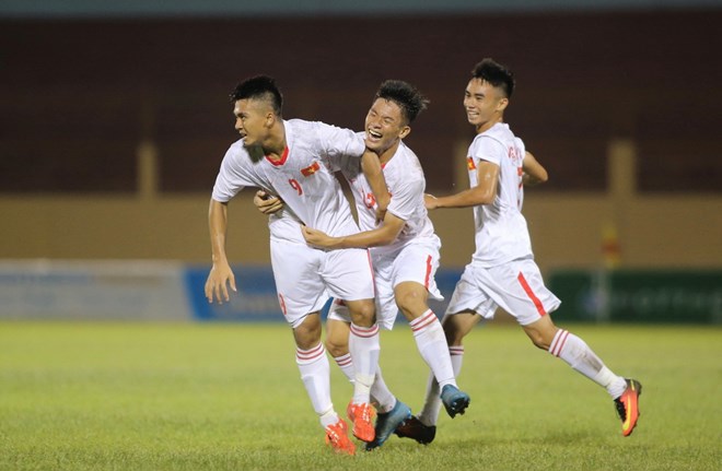 U19 Việt Nam giành chiến thắng nghẹt thở trước U19 Myanmar - Ảnh 1