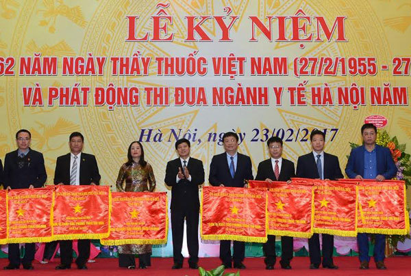 Ngành y tế Hà Nội kỷ niệm 62 năm Ngày Thầy thuốc Việt Nam - Ảnh 4