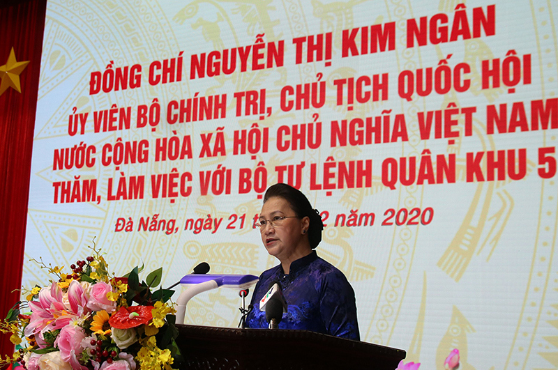 Chủ tịch Quốc hội Nguyễn Thị Kim Ngân làm việc với Bộ Tư lệnh Quân khu 5 - Ảnh 1