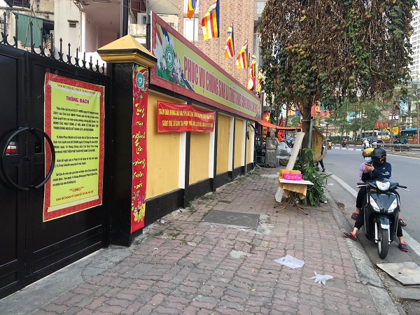 Dịp cao điểm lễ đầu Xuân tại Hà Nội: Đình, chùa ''niêm phong", dịch vụ đóng cửa - Ảnh 15