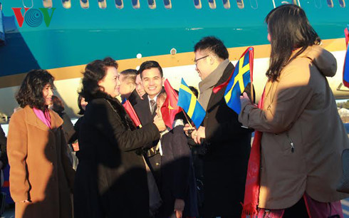 Chủ tịch Quốc hội Nguyễn Thị Kim Ngân đến Vương quốc Thụy Điển - Ảnh 2