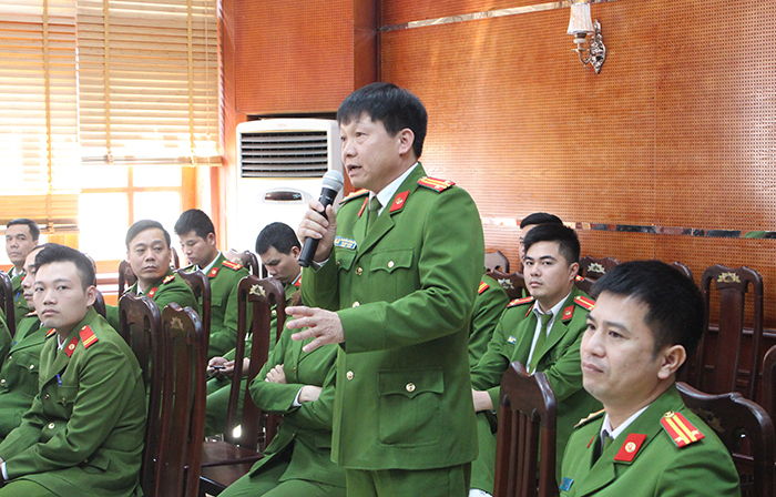 Lãnh đạo quận Thanh Xuân đối thoại với lực lượng cảnh sát khu vực - Ảnh 2