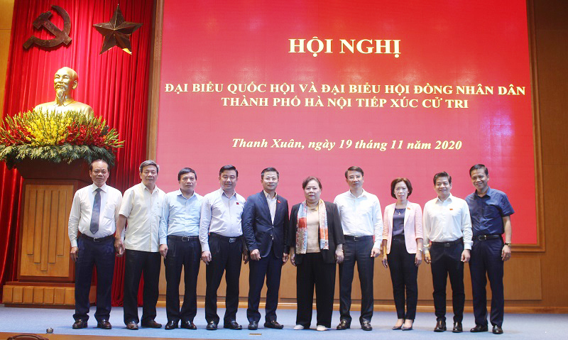 Chủ tịch HĐND TP Nguyễn Thị Bích Ngọc: Cán bộ cơ sở cần kịp thời phản ánh vướng mắc trong quá trình triển khai chính quyền đô thị - Ảnh 5