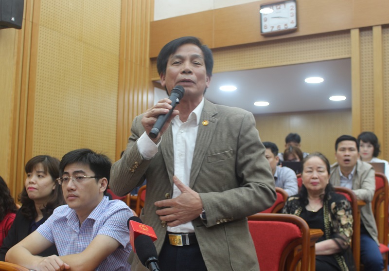 Chủ tịch HĐND TP Nguyễn Thị Bích Ngọc: Cán bộ cơ sở cần kịp thời phản ánh vướng mắc trong quá trình triển khai chính quyền đô thị - Ảnh 2