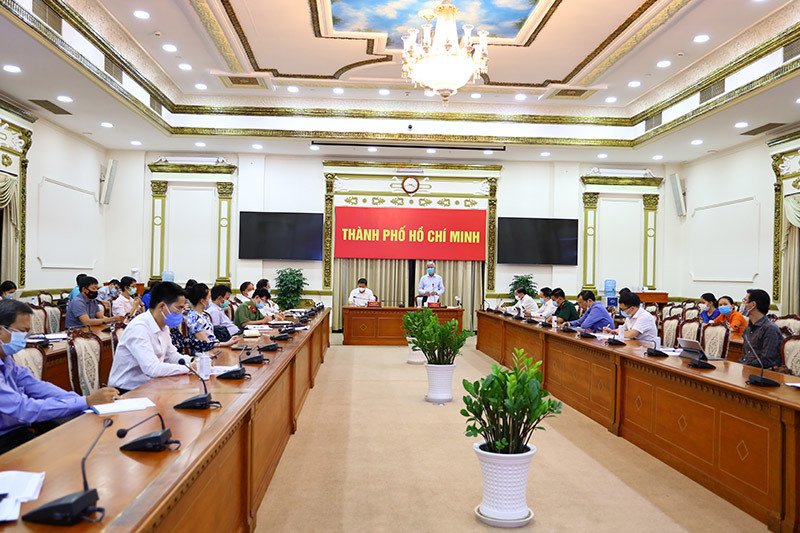 TP Hồ Chí Minh: Vừa chống dịch vừa phục vụ sản xuất, đảm bảo Nhân dân vui Tết an toàn - Ảnh 1