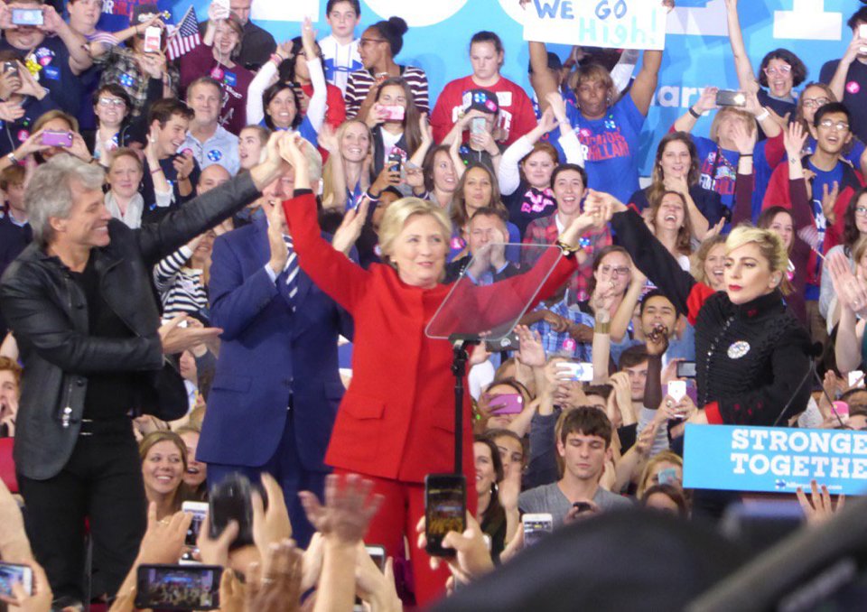 Bầu cử Tổng thống Mỹ: Dự báo cuối cùng bà Hillary sẽ thắng - Ảnh 48