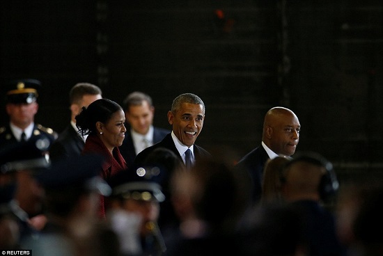 Người dân rơi nước mắt tạm biệt cựu Tổng thống Obama - Ảnh 6