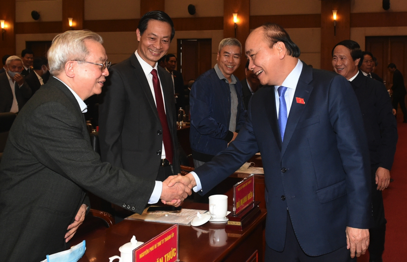 Thủ tướng Nguyễn Xuân Phúc tiếp xúc cử tri tại Hải Phòng - Ảnh 2