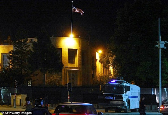 Nổ súng bên ngoài Đại sứ quán Mỹ tại Thổ Nhĩ Kỳ - Ảnh 2