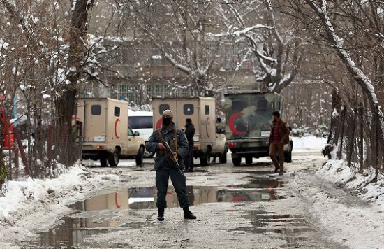 Afghanistan: Đánh bom tự sát, gần 60 người thương vong - Ảnh 1