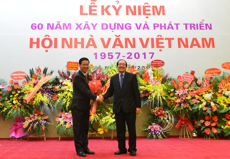 Kỷ niệm 60 năm thành lập Hội nhà văn Việt Nam - Ảnh 3