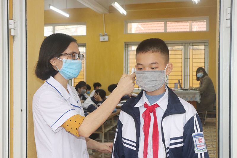 Hà Nội: Ngày đầu trở lại trường của học sinh sau kỳ nghỉ dài 30 ngày - Ảnh 5