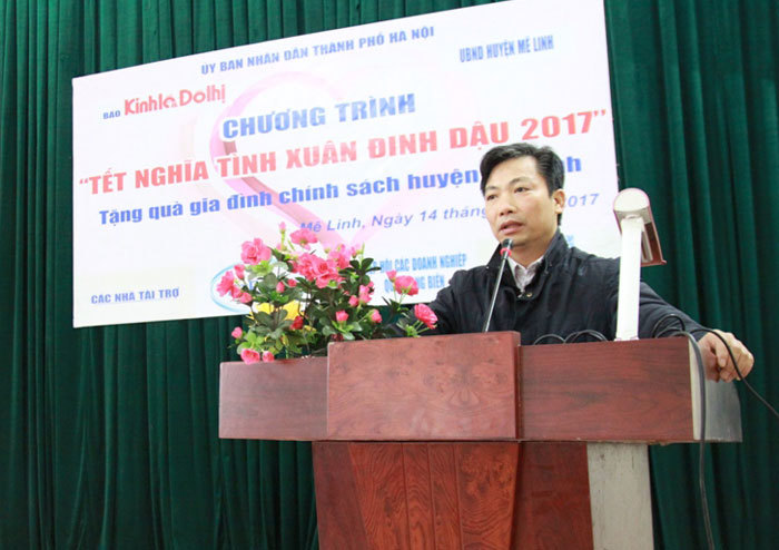 Trao 100 suất quà Tết cho các gia đình chính sách huyện Sóc Sơn và Mê Linh - Ảnh 1