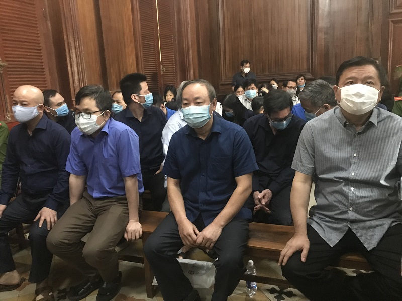 Bị cáo Đinh La Thăng - nguyên Bộ trưởng Bộ GTVT bị tuyên phạt 10 năm tù - Ảnh 1