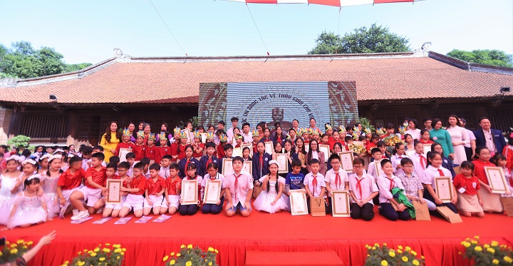 77 cá nhân, 6 tập thể đoạt giải "Sáng tác về thầy giáo Chu Văn An" - Ảnh 12
