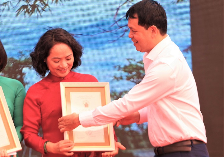 77 cá nhân, 6 tập thể đoạt giải "Sáng tác về thầy giáo Chu Văn An" - Ảnh 7