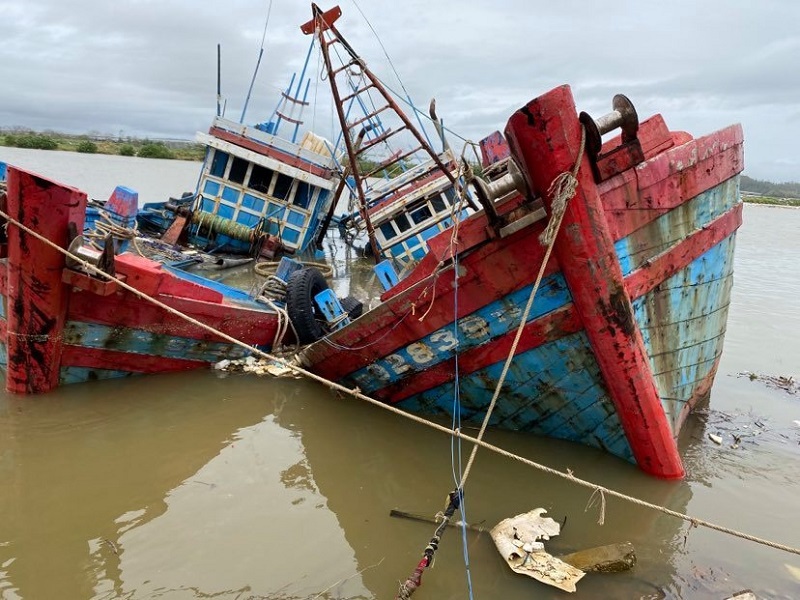 Quảng Ngãi: Hàng trăm ngư dân đối mặt nguy cơ mất nhà - Ảnh 1