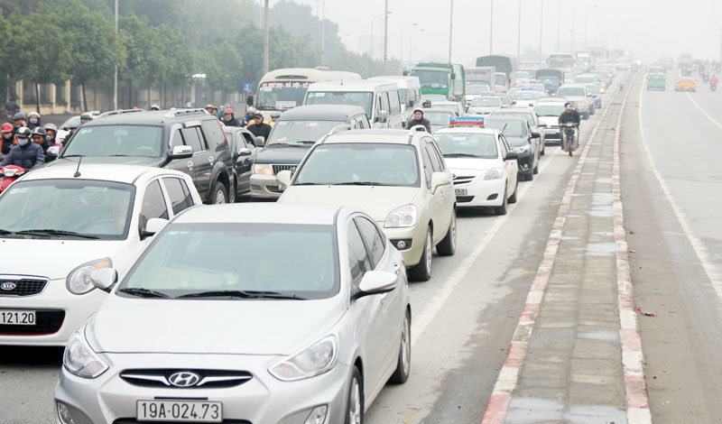 Giảm ùn tắc giao thông tại Hà Nội: Giải pháp từ “đường một chiều linh hoạt” - Ảnh 1